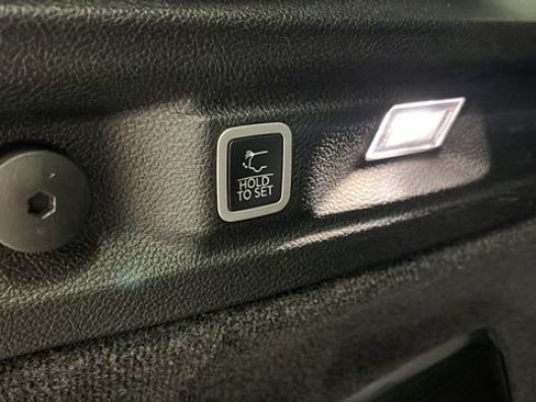 Used 2022 Jeep Grand Cherokee L Overland AWD/4WD image 30