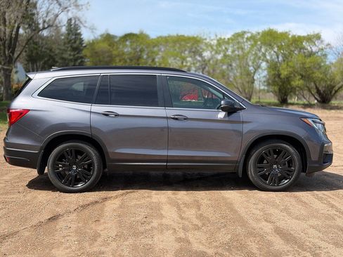 Used 2022 Honda Pilot Special Edition image 2