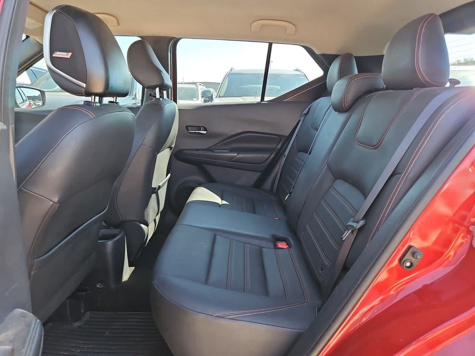 Used 2019 Nissan Kicks SR w/ SR Premium Package FWD image 18