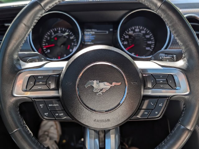Used 2018 Ford Mustang GT w/ GT Performance Package RWD image 21