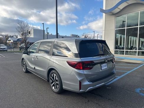 New 2026 Honda Odyssey EX-L image 6