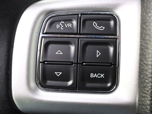 Used 2017 Dodge Journey SXT image 32