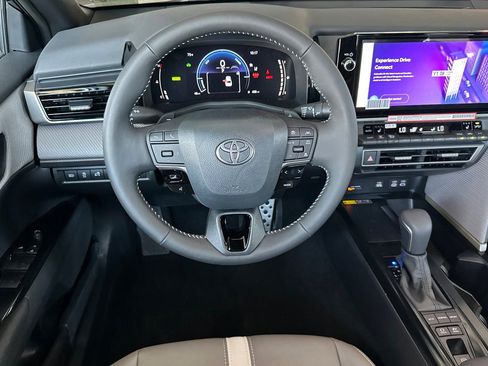 New 2026 Toyota Camry SE image 16