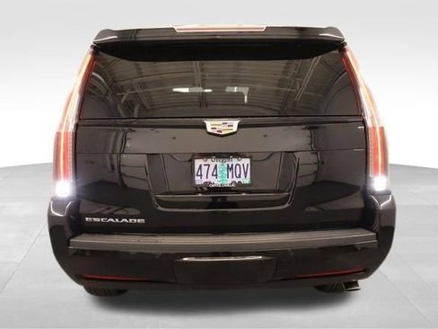 Used 2020 Cadillac Escalade Platinum w/ Escalade Sport Edition AWD/4WD image 3