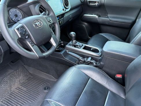 Used 2021 Toyota Tacoma TRD Sport w/ TRD Premium Sport Package image 10