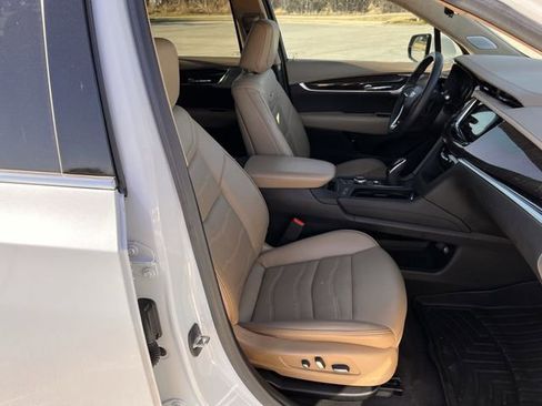 Certified 2023 Cadillac XT6 Premium Luxury w/ Platinum Package image 28