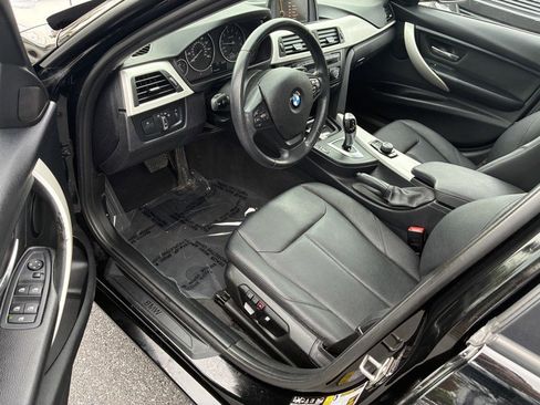 Used 2013 BMW 320i xDrive Sedan AWD/4WD image 7