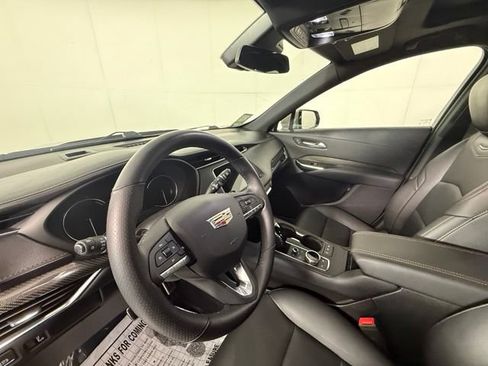 Certified 2023 Cadillac XT4 Sport FWD image 10