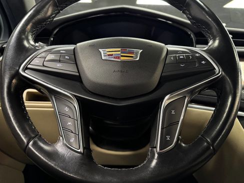 Used 2019 Cadillac XT5 Luxury image 21