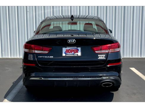 Used 2020 Kia Optima LX image 4