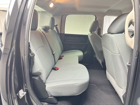 Used 2018 RAM 1500 Express w/ Express Value Package AWD/4WD image 20