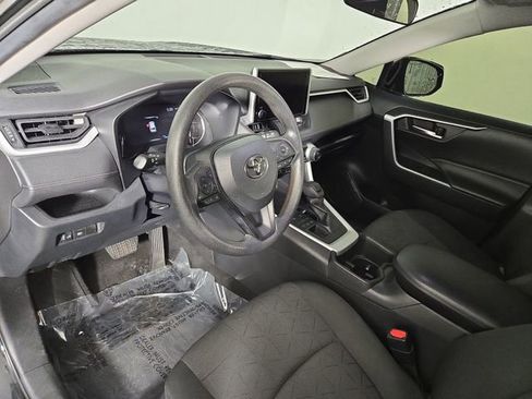 Used 2023 Toyota RAV4 XLE AWD/4WD image 14