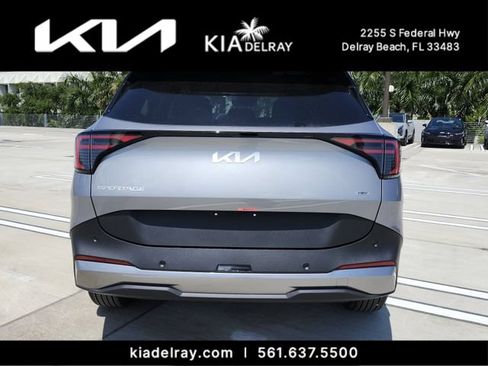 New 2026 Kia Sportage LX FWD image 4
