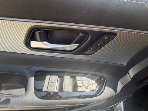 Used 2025 Nissan Murano SL AWD/4WD image 16