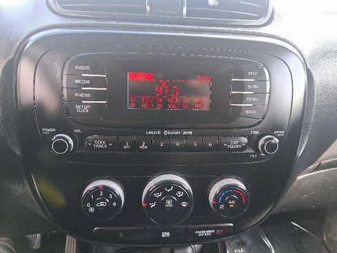 Used 2014 Kia Soul + image 33