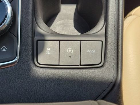 Used 2024 Cadillac XT4 Luxury FWD image 20