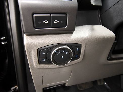 Used 2022 Ford F350 XLT w/ XLT Value Package AWD/4WD image 15