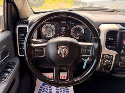 Used 2019 RAM 1500 Big Horn AWD/4WD image 17