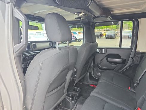 Used 2021 Jeep Wrangler Unlimited Sport AWD/4WD image 16