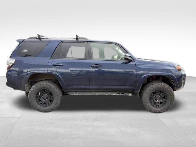 Used 2020 Toyota 4Runner SR5 Premium w/ Moonroof Package AWD/4WD image 10