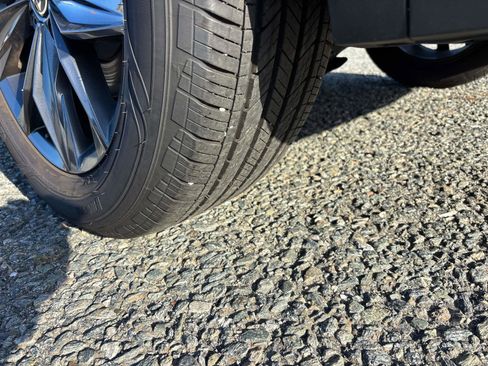 Used 2024 Volkswagen Tiguan Wolfsburg Edition image 9