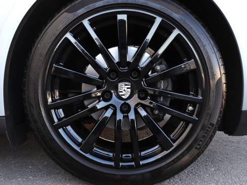 Used 2019 Porsche Panamera 4 image 88