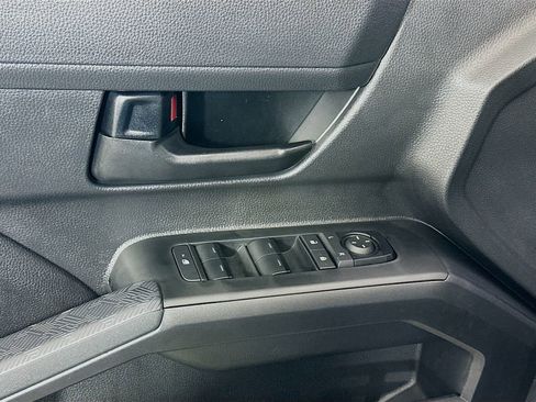 Certified 2025 Toyota Tacoma SR5 image 18