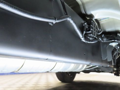 Used 2025 Ford F250 Platinum w/ FX4 Off-Road Package image 10