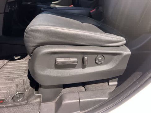 Used 2023 Honda Odyssey Touring image 31
