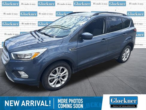 Used 2018 Ford Escape SE w/ SE Sync 3 Package AWD/4WD image 1