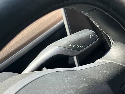 Used 2019 Tesla Model 3 Standard Range RWD image 17