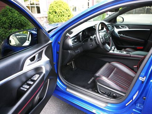 Used 2023 Genesis G70 2.0T w/ Sport Prestige Package AWD/4WD image 8