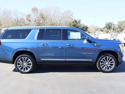 New 2026 GMC Yukon XL Denali w/ Sun & Power Step Package image 3