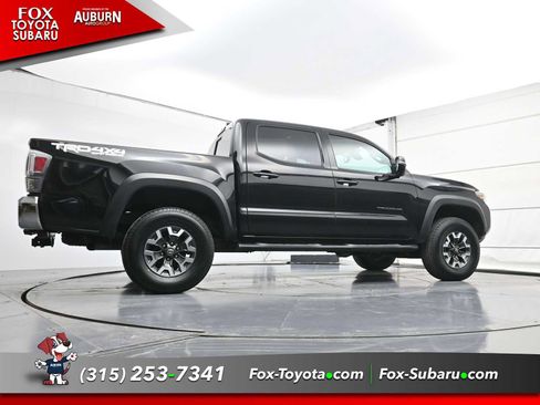 Used 2023 Toyota Tacoma TRD Off-Road image 19