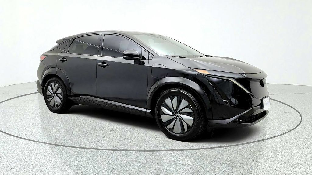 Used 2024 Nissan Ariya AWD image 3