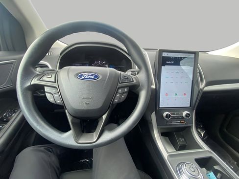 Certified 2023 Ford Edge SE w/ Black Appearance Package AWD/4WD image 7