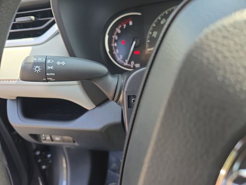 Used 2024 Toyota RAV4 XLE image 27