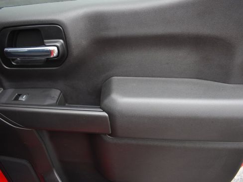 Used 2021 Chevrolet Silverado 1500 LT w/ Z71 Off-Road Package image 13