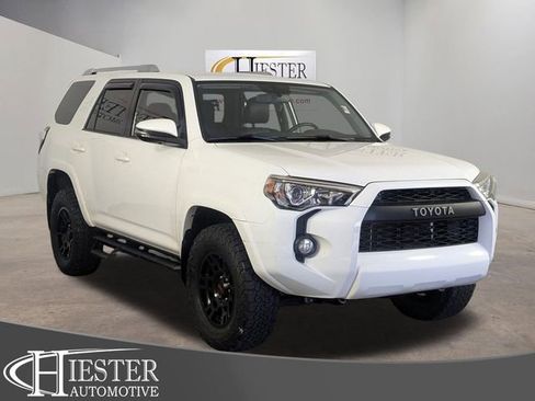 Used 2018 Toyota 4Runner SR5 Premium AWD/4WD image 1