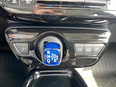 Used 2019 Toyota Prius Prime Plus image 23