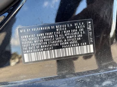 Used 2025 Volkswagen Jetta S image 23