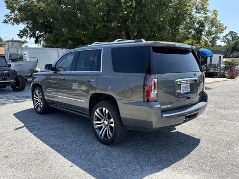 Used 2017 GMC Yukon Denali w/ Open Road Package image 3