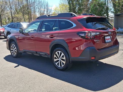 Used 2025 Subaru Outback Premium image 4