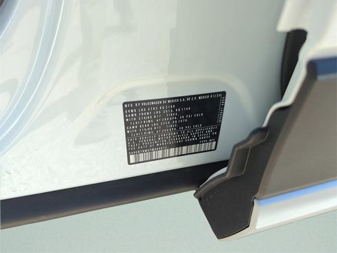 New 2026 Volkswagen Tiguan S image 39