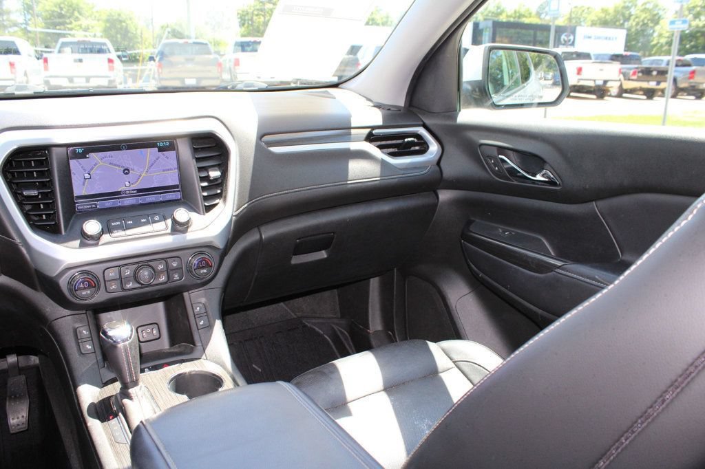 Used 2018 GMC Acadia SLT w/ LPO, Floor Liner Package FWD image 16