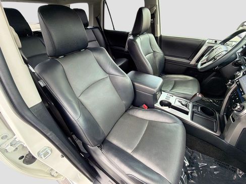 Used 2022 Toyota 4Runner Limited RWD image 13