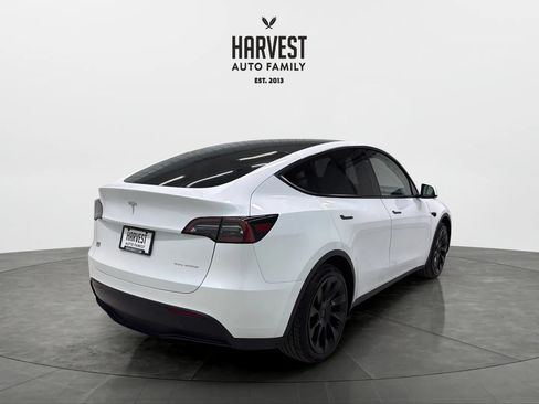 Used 2024 Tesla Model Y Long Range AWD/4WD image 6