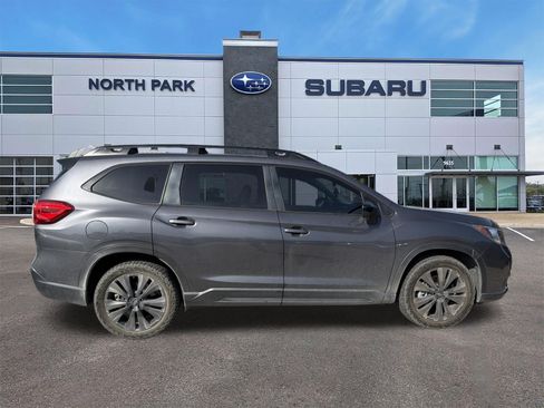 Used 2022 Subaru Ascent Onyx Edition AWD/4WD image 2