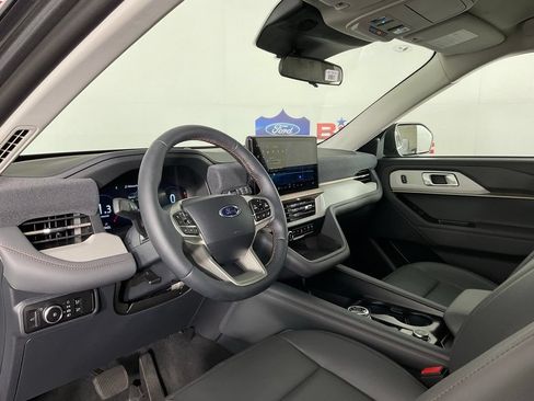 New 2026 Ford Explorer Active w/ Active Comfort Package RWD image 13