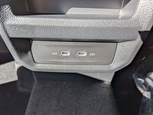 New 2026 Volkswagen Taos SE image 27